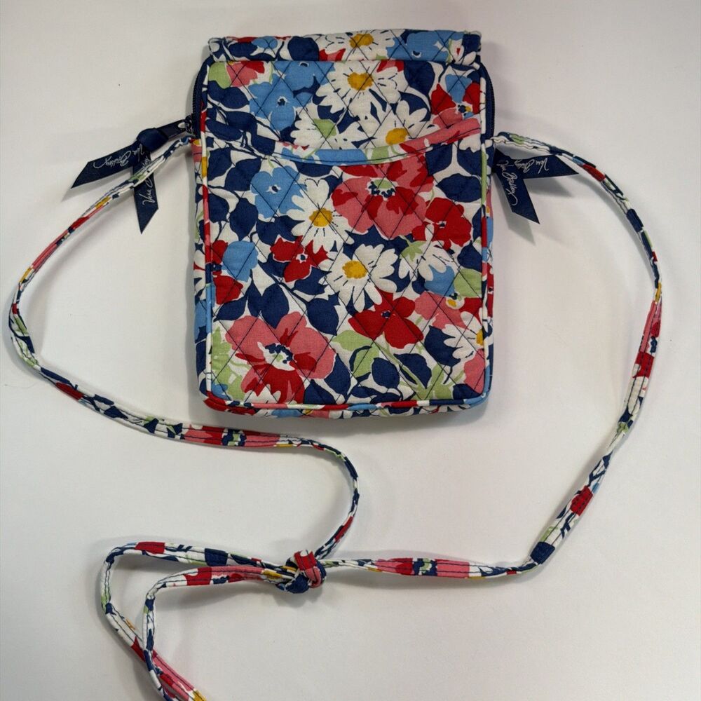 Ver Bradley Crossbody Bag - Picture 4 of 7